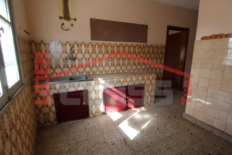 Moradia T1 para Venda em Agrobom, Saldonha e Vale Pereiro Foto 4