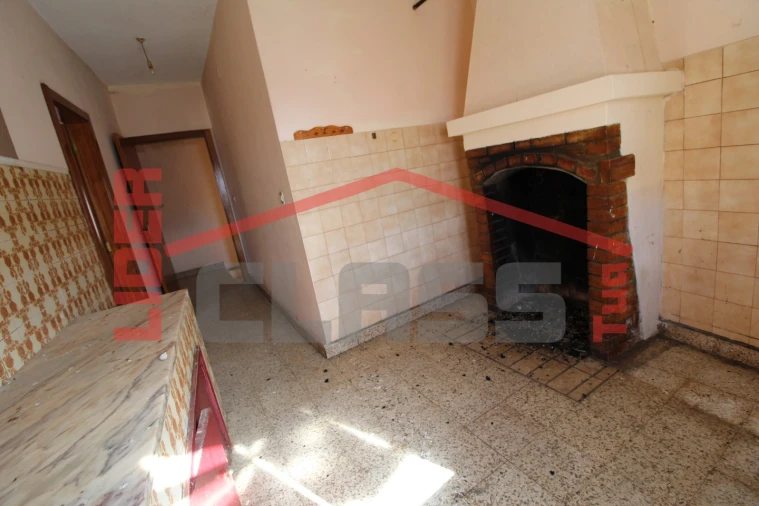 Moradia T1 para Venda em Agrobom, Saldonha e Vale Pereiro Foto 6