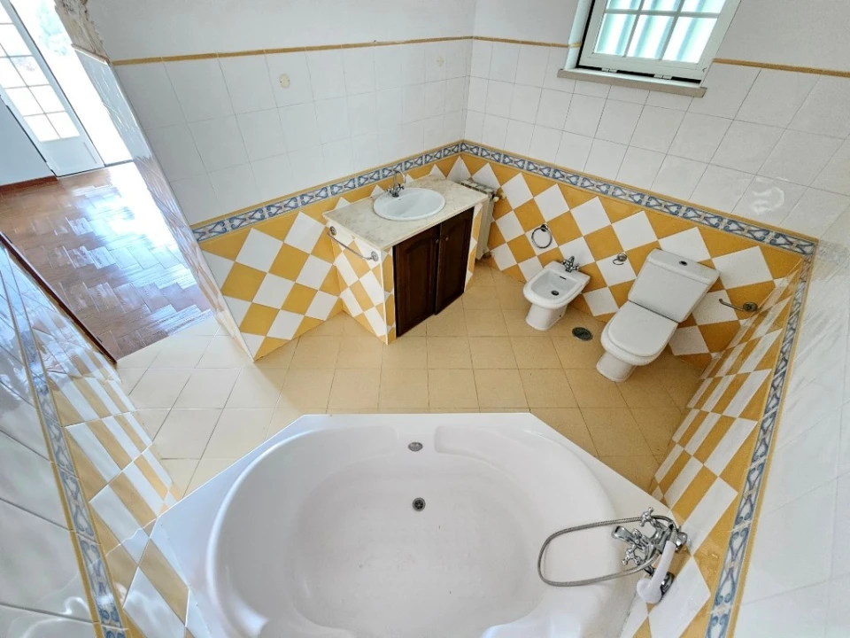 Moradia T4 para Venda em Ramalhal Foto 19