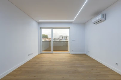 Apartamento T2 para Venda em Cedofeita, Santo Ildefonso, Sé, Miragaia, São Nicolau e Vitória