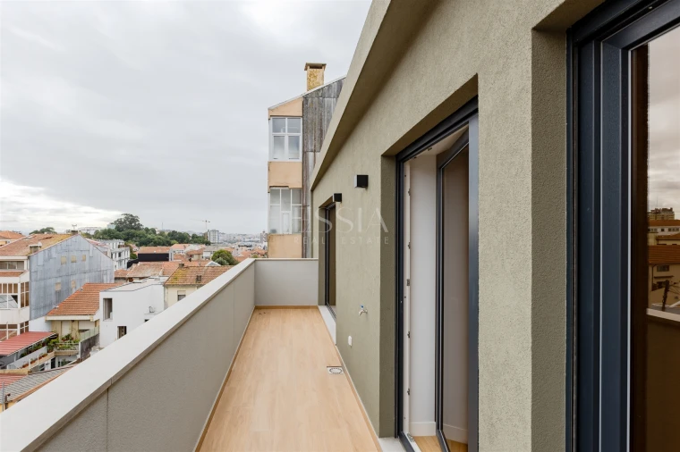 Apartamento T2 para Venda em Cedofeita, Santo Ildefonso, Sé, Miragaia, São Nicolau e Vitória Foto 2