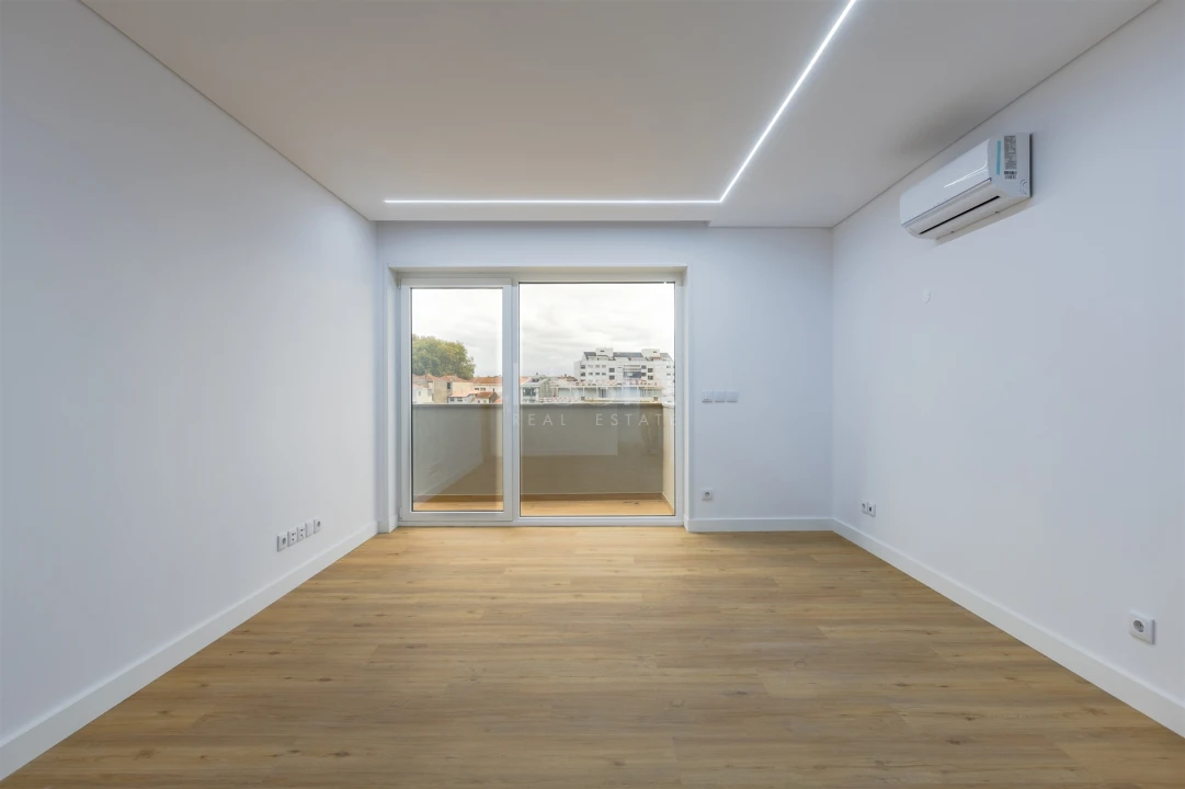 Apartamento T2 para Venda em Cedofeita, Santo Ildefonso, Sé, Miragaia, São Nicolau e Vitória Foto 6