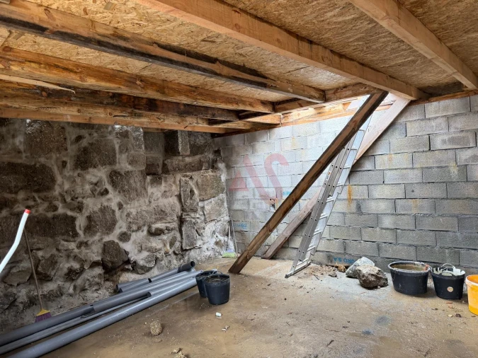 Moradia T3 para Venda em Arões (Santa Cristina) Foto 3