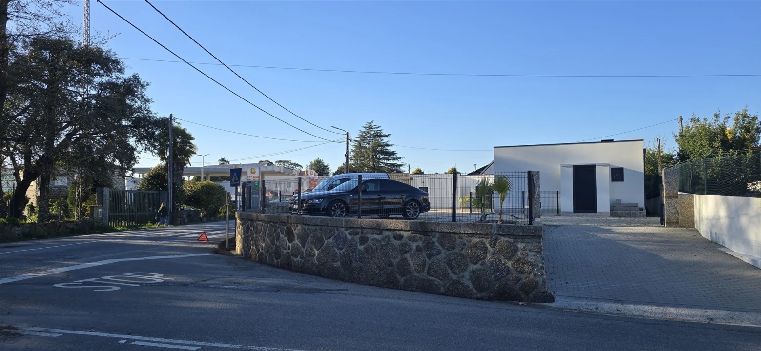 Moradia T6 para Venda em Antas e Abade de Vermoim Foto 10