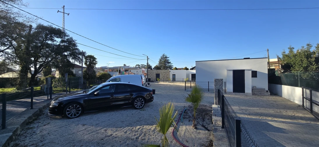 Moradia T6 para Venda em Antas e Abade de Vermoim Foto 4