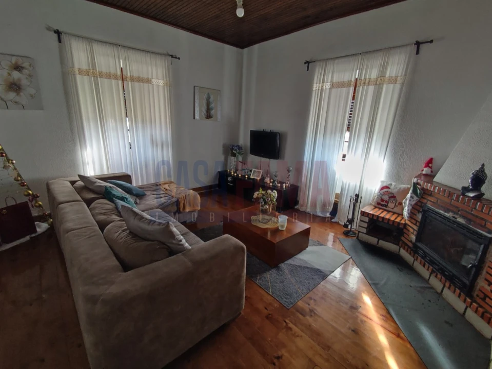 Moradia T3 para Venda em Nine Foto 1