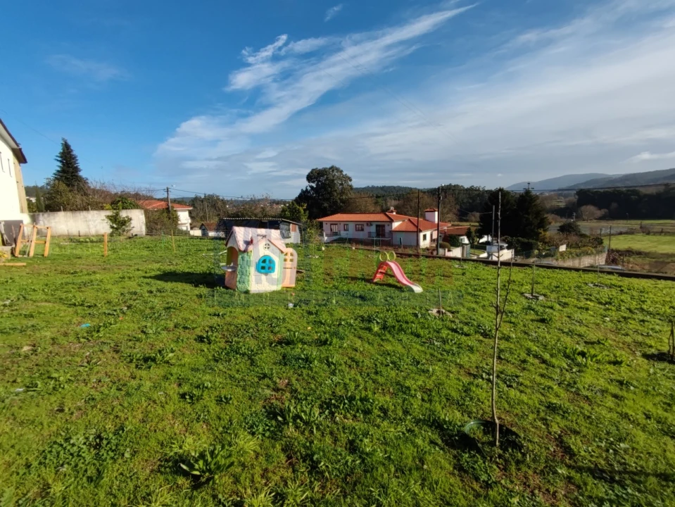 Moradia T3 para Venda em Nine Foto 22