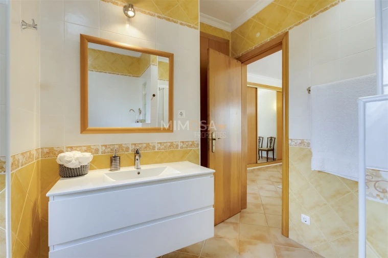 Moradia T3 para Venda em Lagos (São Sebastião e Santa Maria) Foto 26