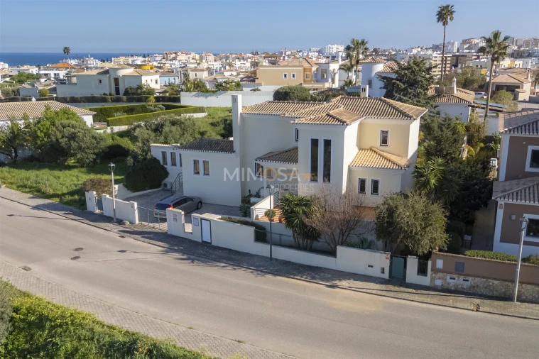 Moradia T3 para Venda em Lagos (São Sebastião e Santa Maria) Foto 37