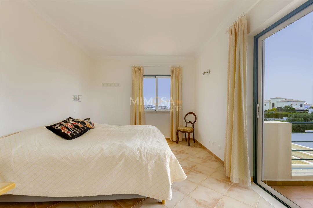 Moradia T3 para Venda em Lagos (São Sebastião e Santa Maria) Foto 31