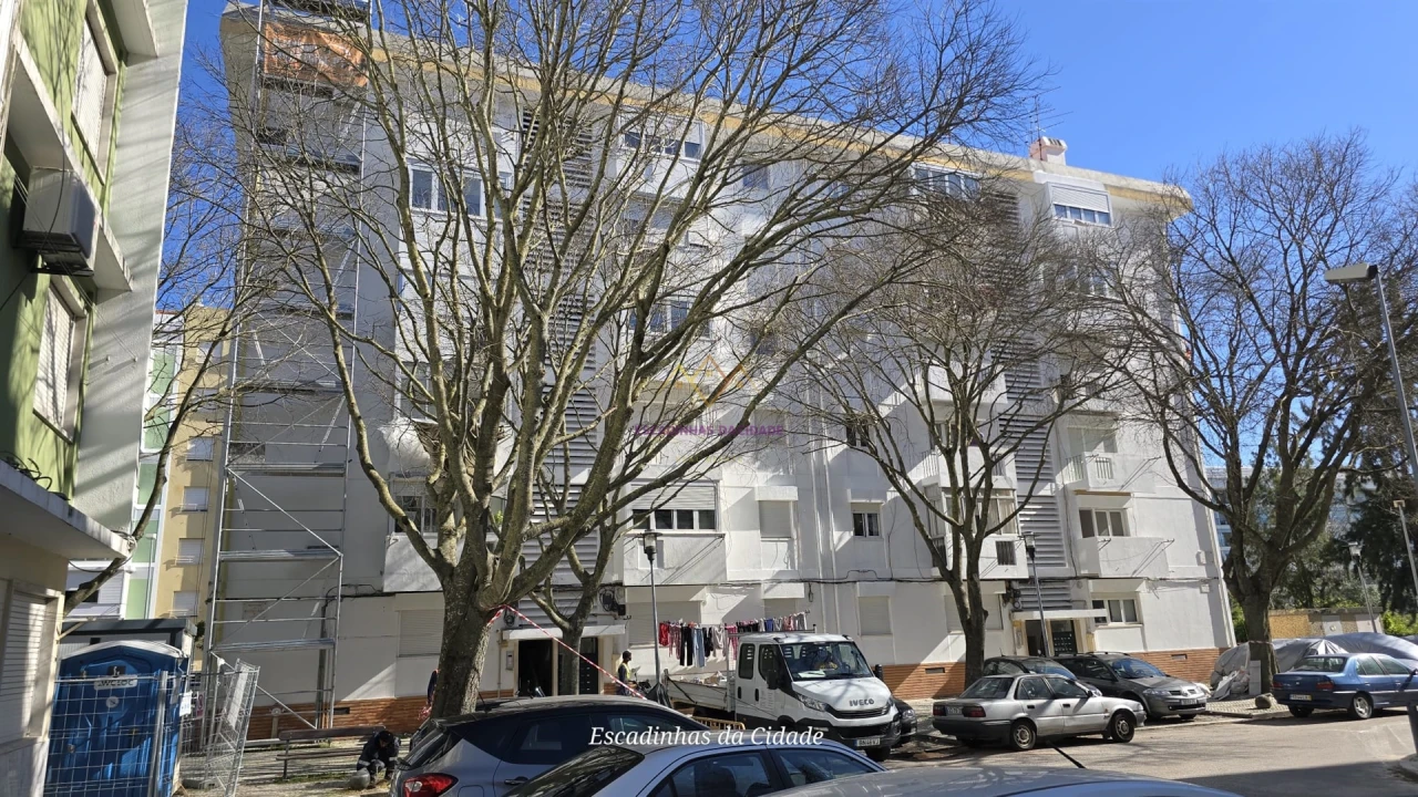 Apartamento T2 para Venda em Benfica Foto 12
