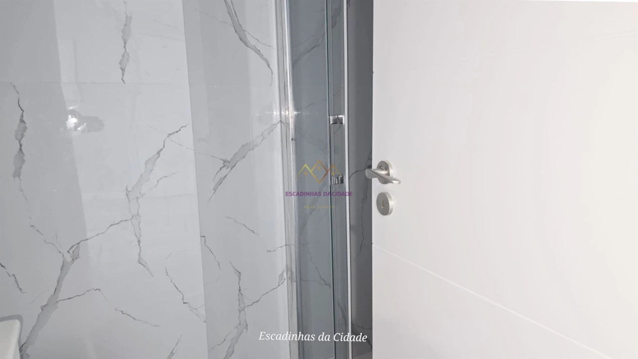 Apartamento T2 para Venda em Benfica Foto 24