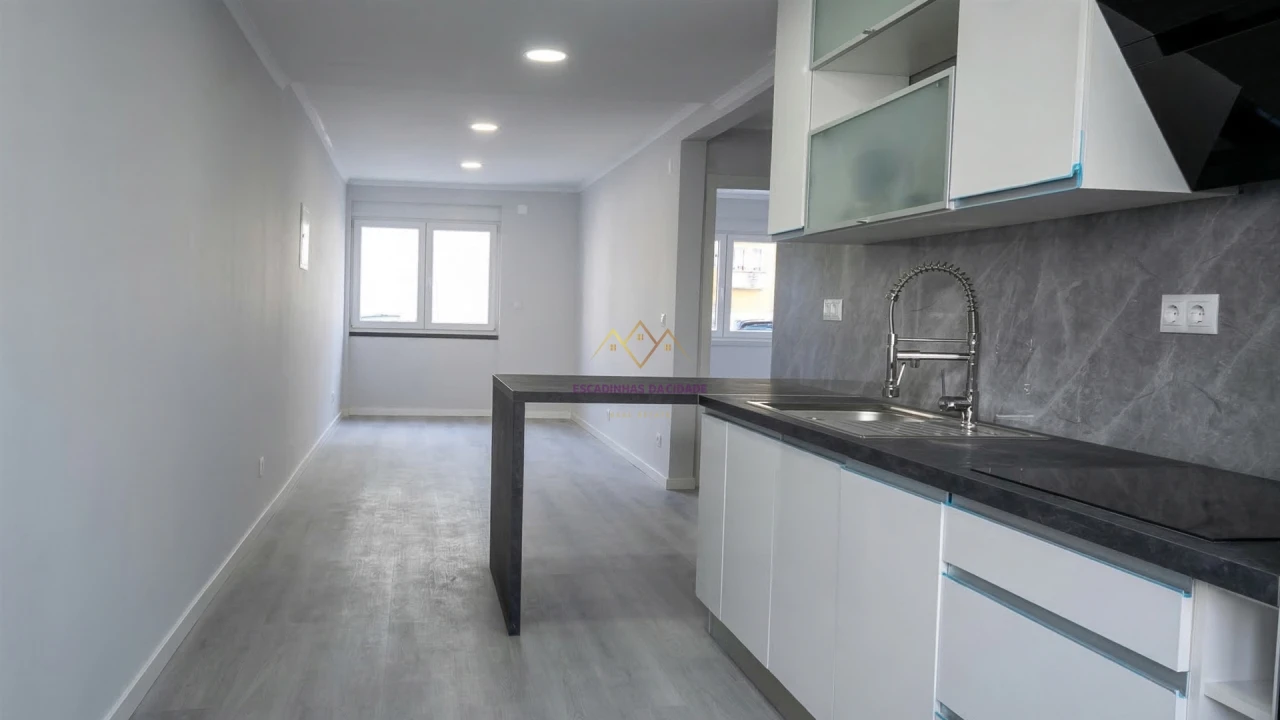 Apartamento T2 para Venda em Benfica Foto 21
