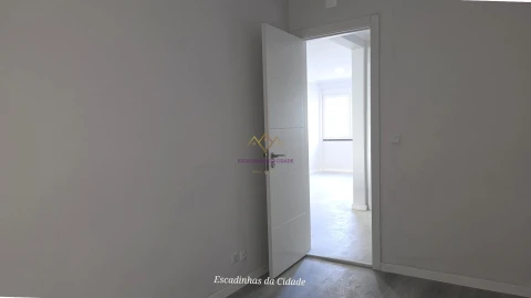 Apartamento T2 para Venda em Benfica