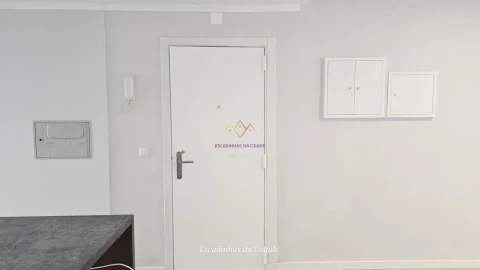 Apartamento T2 para Venda em Benfica