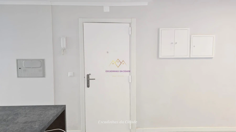 Apartamento T2 para Venda em Benfica Foto 9