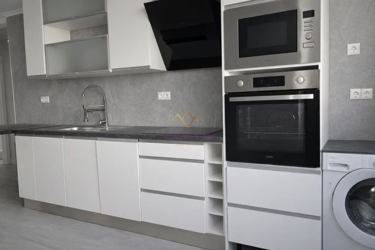 Apartamento T2 para Venda em Benfica Foto 3