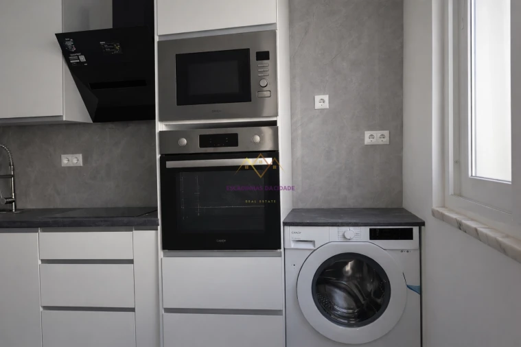 Apartamento T2 para Venda em Benfica Foto 5