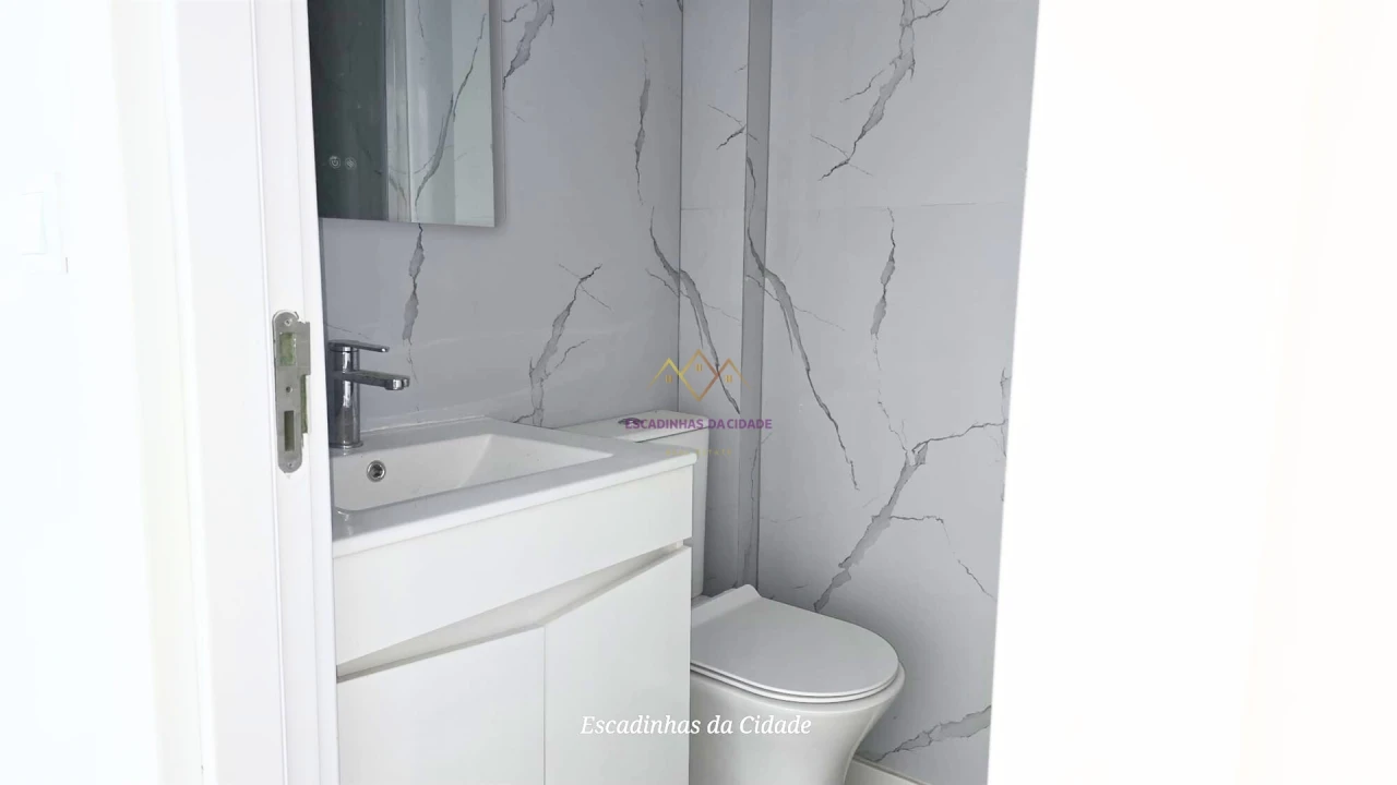 Apartamento T2 para Venda em Benfica Foto 23