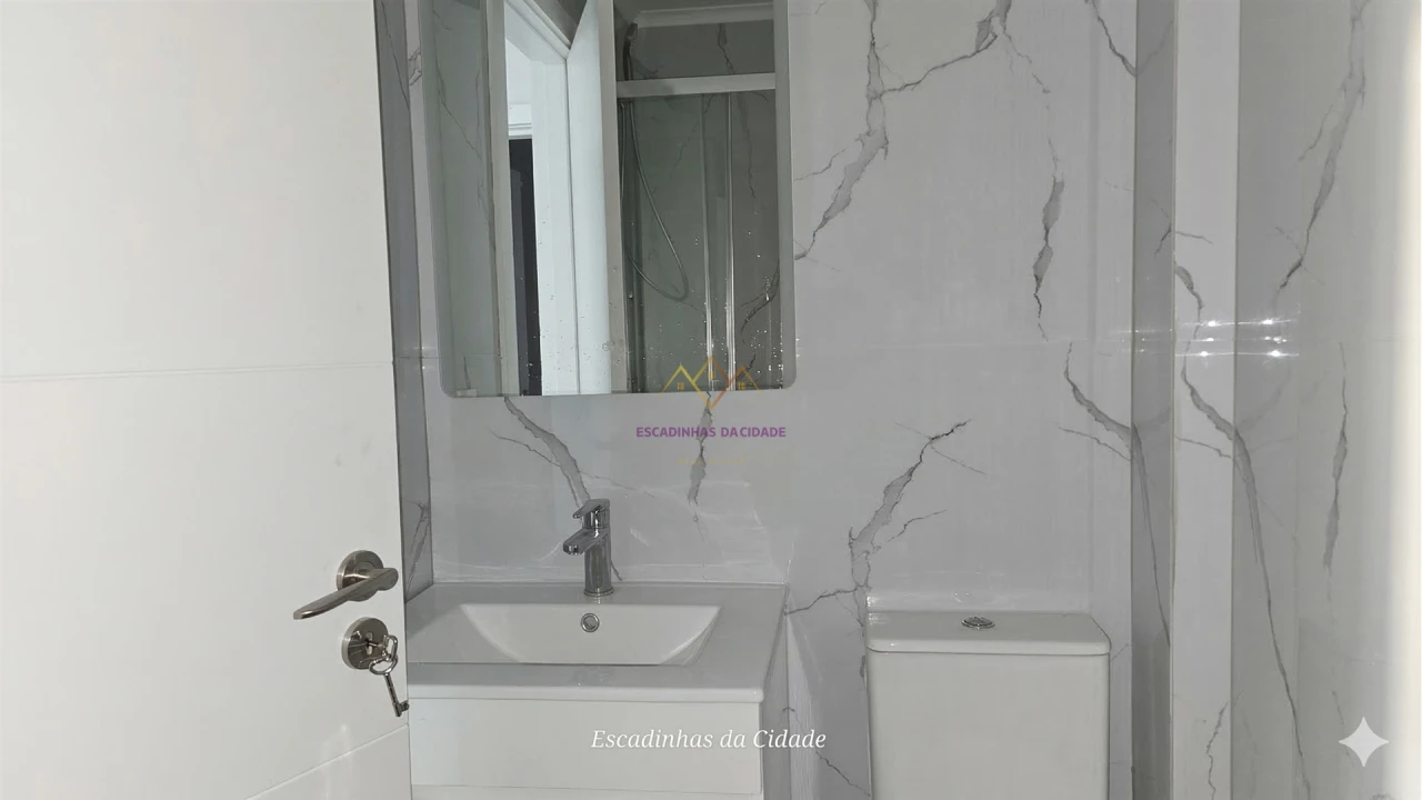 Apartamento T2 para Venda em Benfica Foto 25