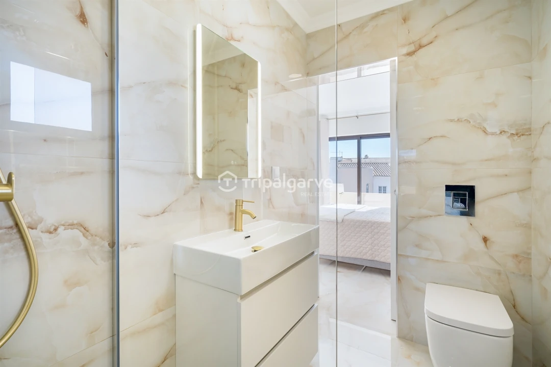 Apartamento T2 para Venda em Albufeira e Olhos de Água Foto 20