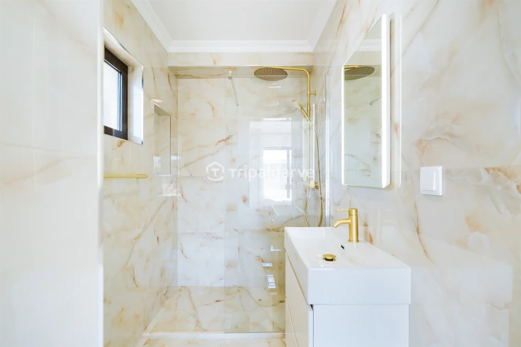 Apartamento T2 para Venda em Albufeira e Olhos de Água Foto 18