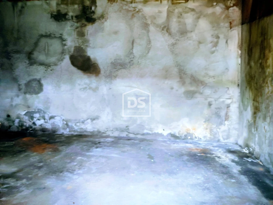 Garagem para Venda em Lajeosa do Mondego Foto 3