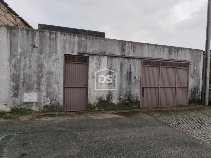 Garagem para Venda em Porto da Carne