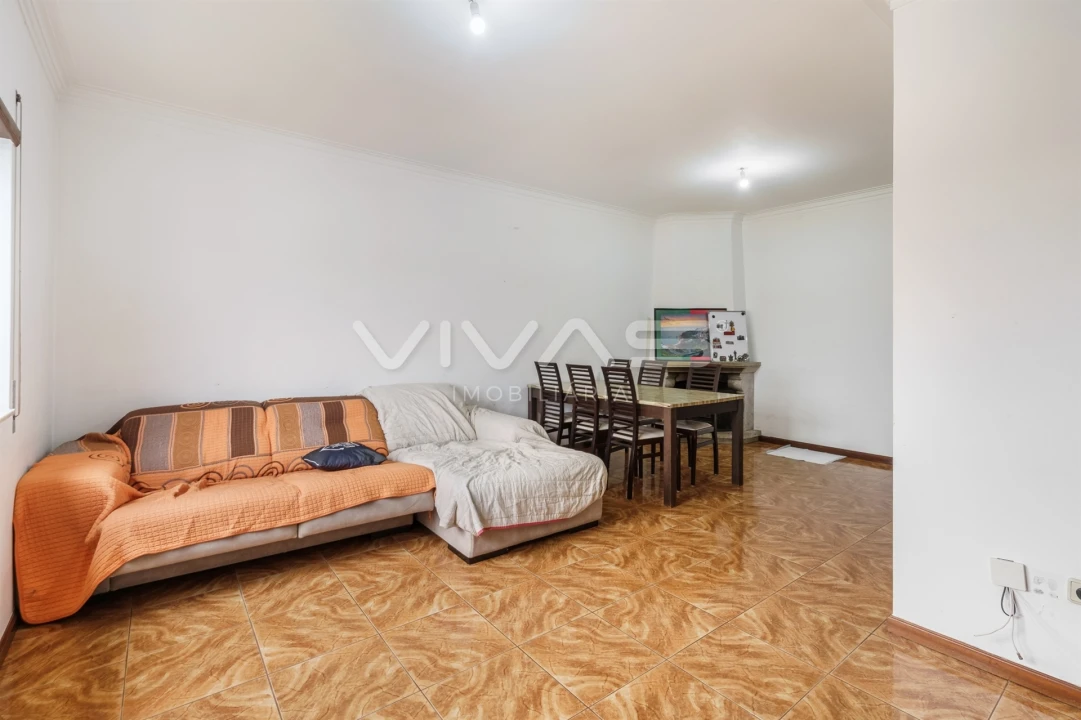 Moradia T3 para Venda em Loureira Foto 3