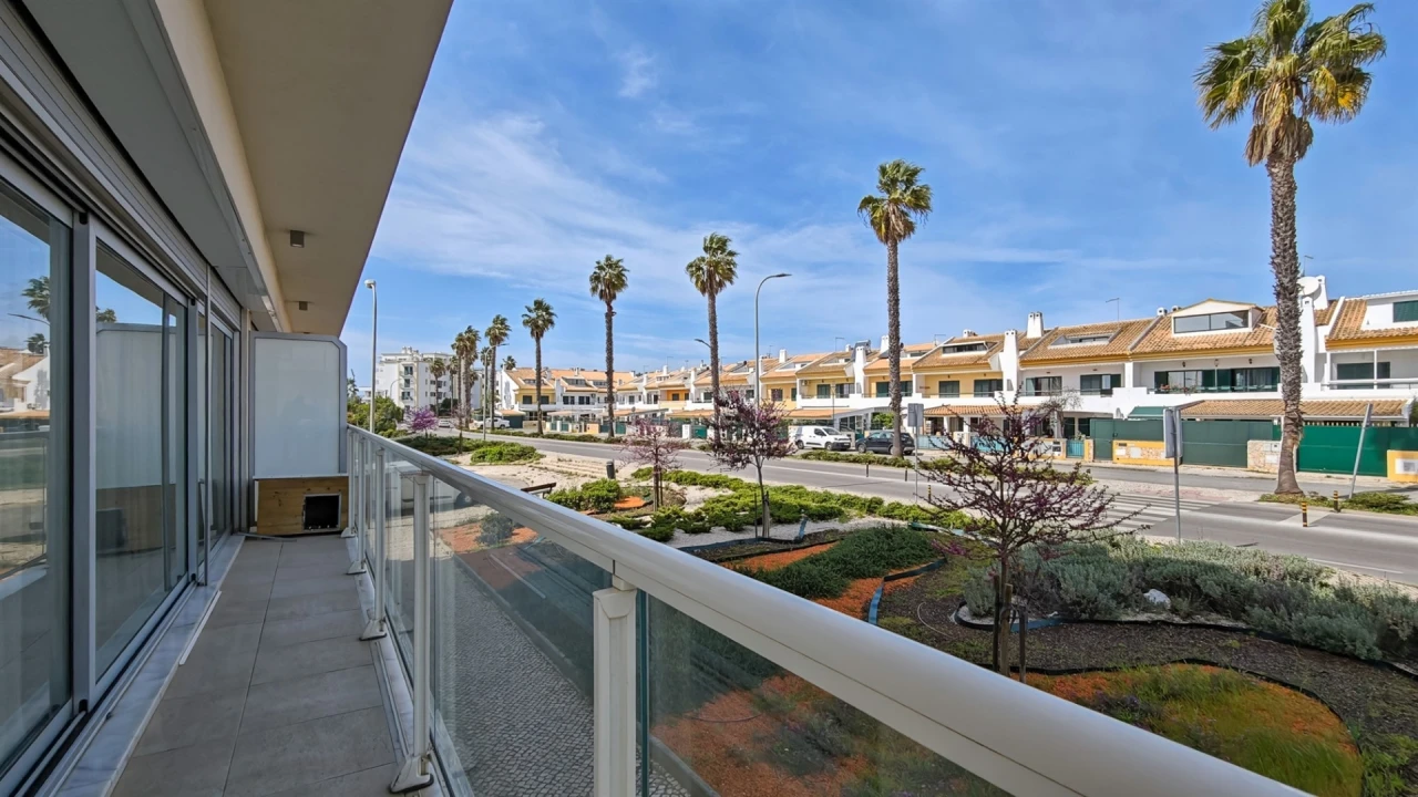 Apartamento T2 para Venda em Albufeira e Olhos de Água Foto 3