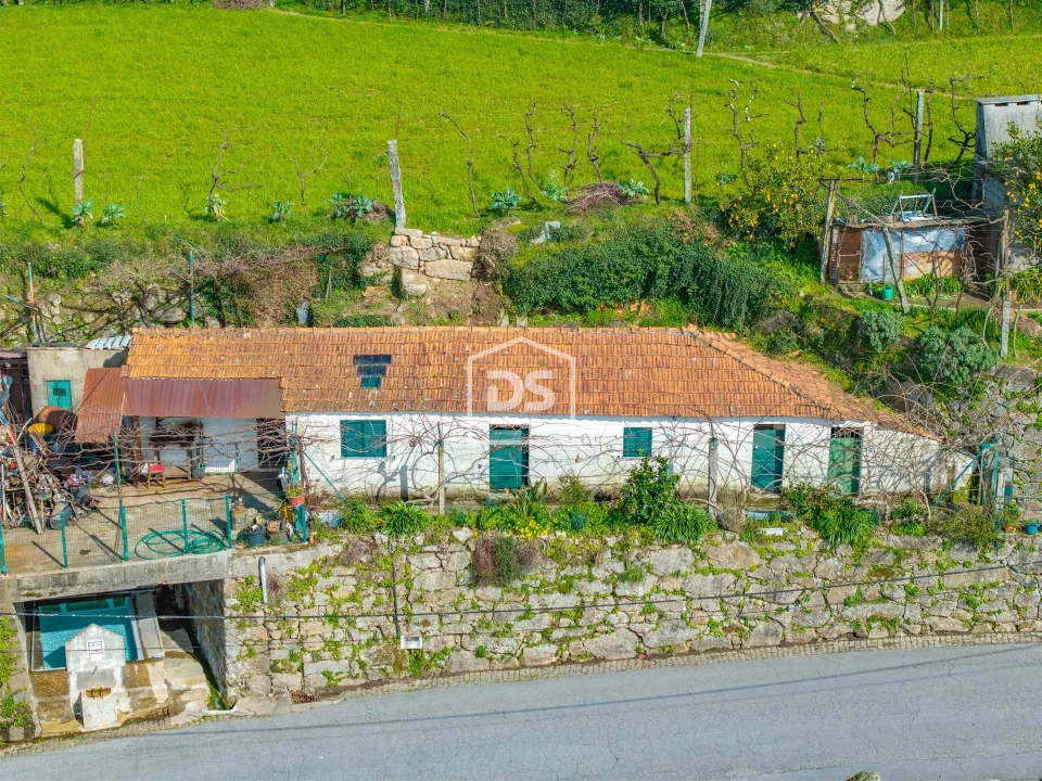 Moradia T1 para Venda em Sobrado e Bairros Foto 1