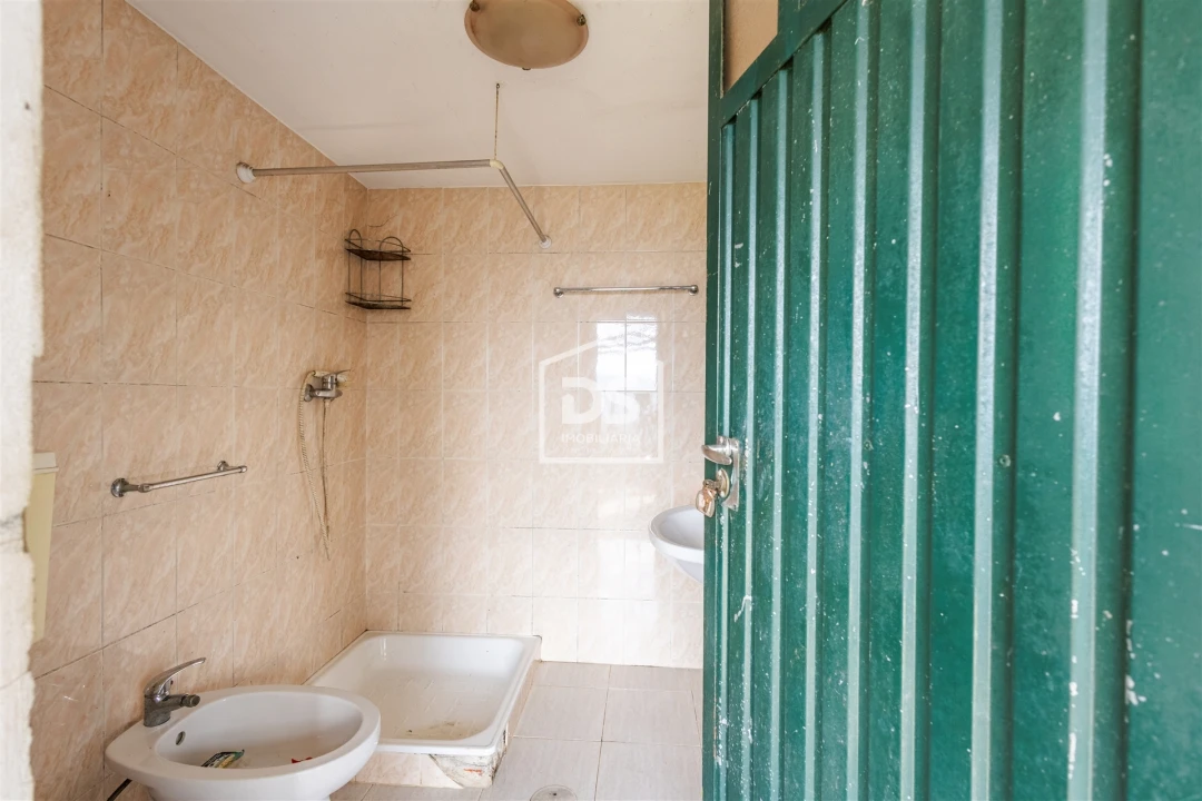 Moradia T1 para Venda em Sobrado e Bairros Foto 12