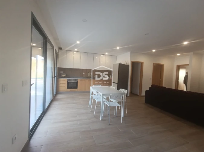 Apartamento T3 para Venda em Penafiel Foto 3