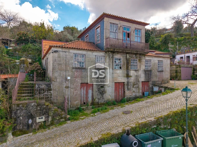 Moradia T2 para Venda em Cinfães Foto 1