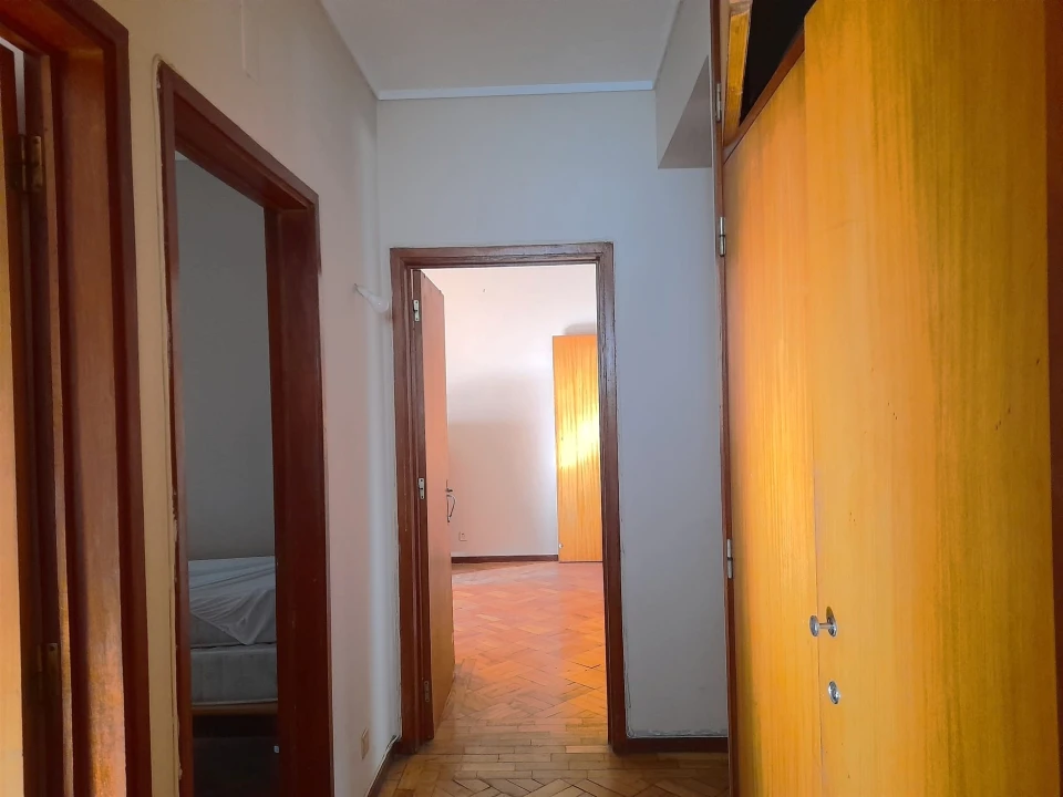 Apartamento T3 para Venda em Santo Antonio dos Olivais Foto 13