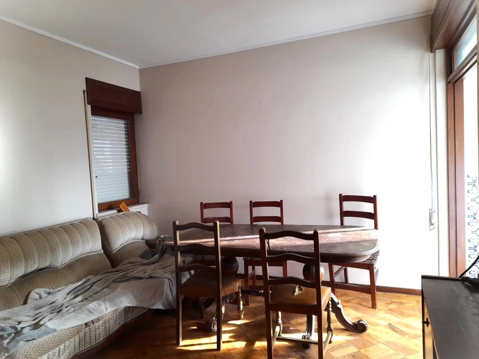 Apartamento T3 para Venda em Santo Antonio dos Olivais Foto 5