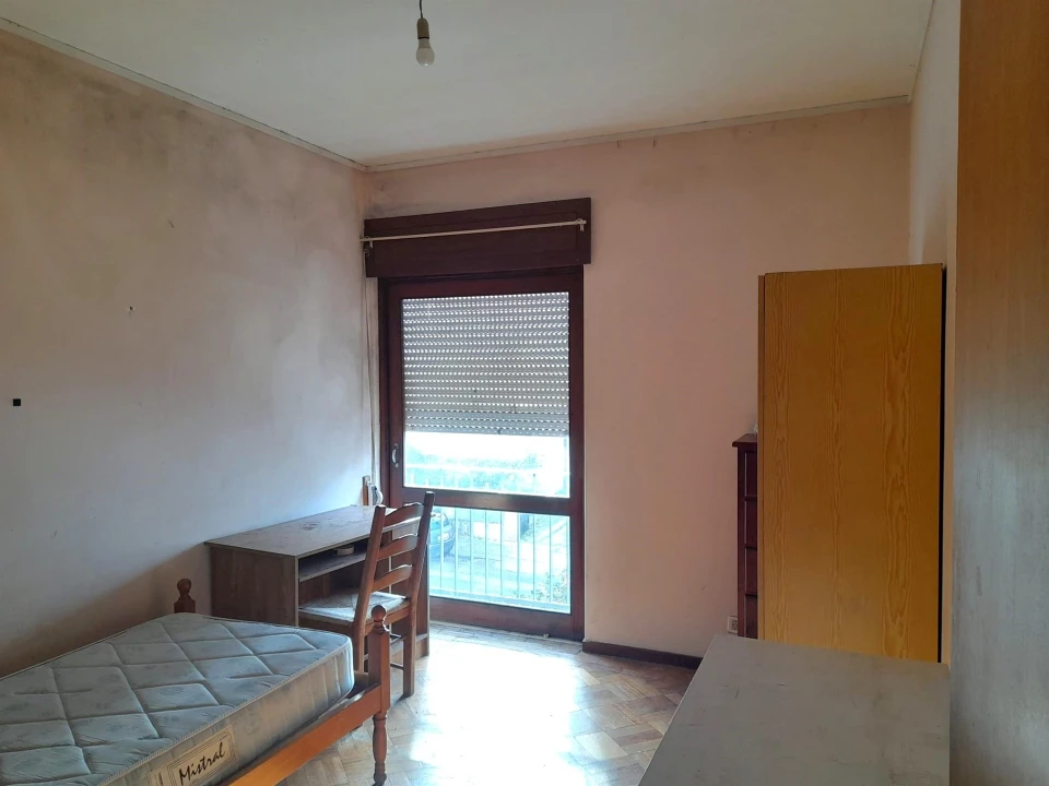 Apartamento T3 para Venda em Santo Antonio dos Olivais Foto 11