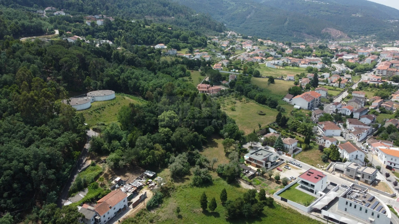 Terreno para Venda em Lousã e Vilarinho Foto 1
