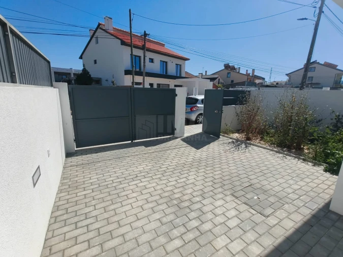 Moradia T3 para Venda em Fernao Ferro Foto 26