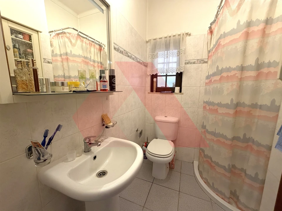 Moradia T3 para Venda em Espariz e Sinde Foto 14