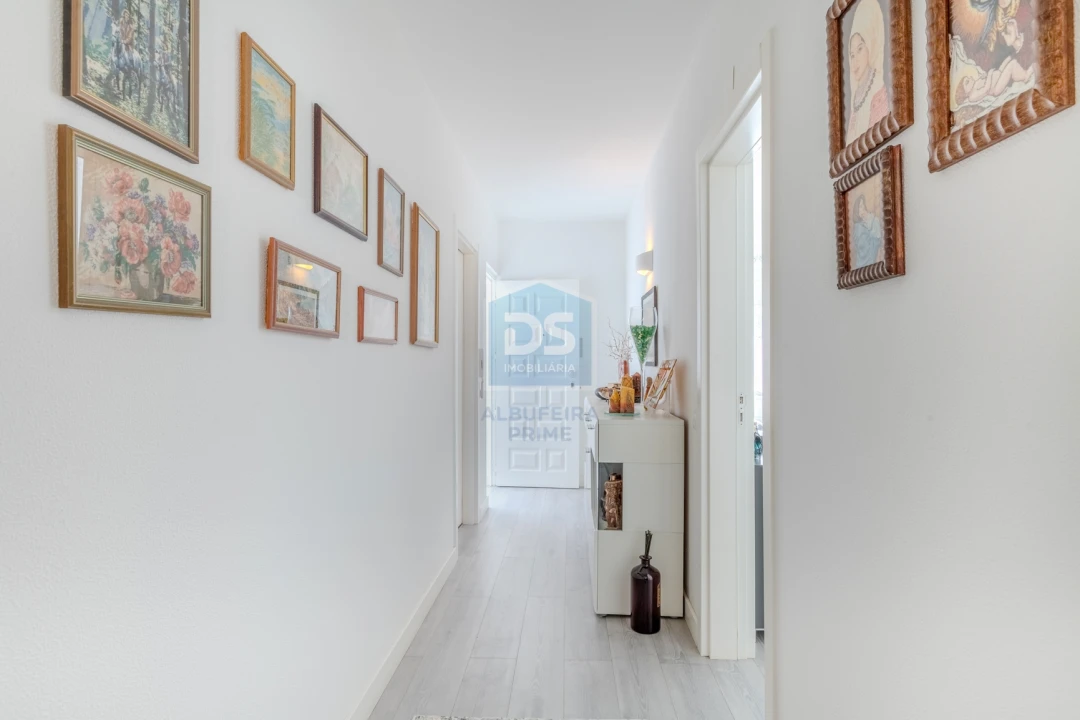 Apartamento T2 para Venda em Albufeira e Olhos de Água Foto 28