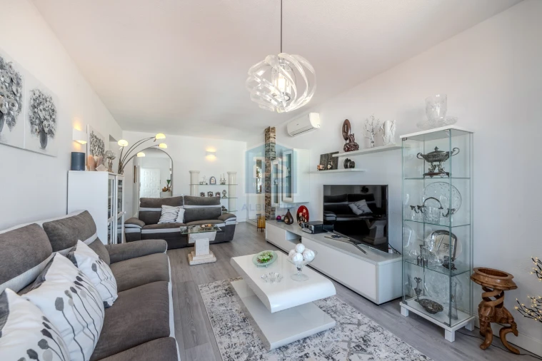 Apartamento T2 para Venda em Albufeira e Olhos de Água Foto 12