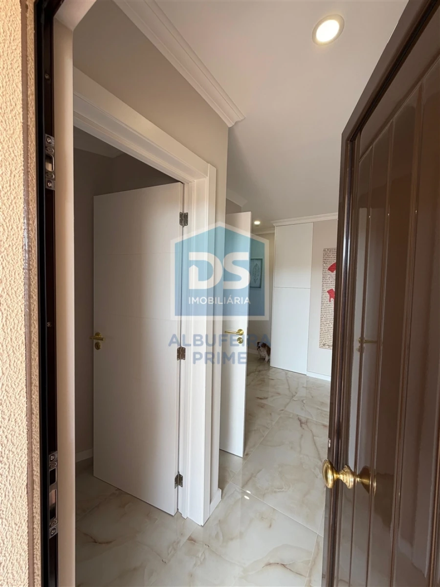 Apartamento T2 para Venda em Albufeira e Olhos de Água Foto 39