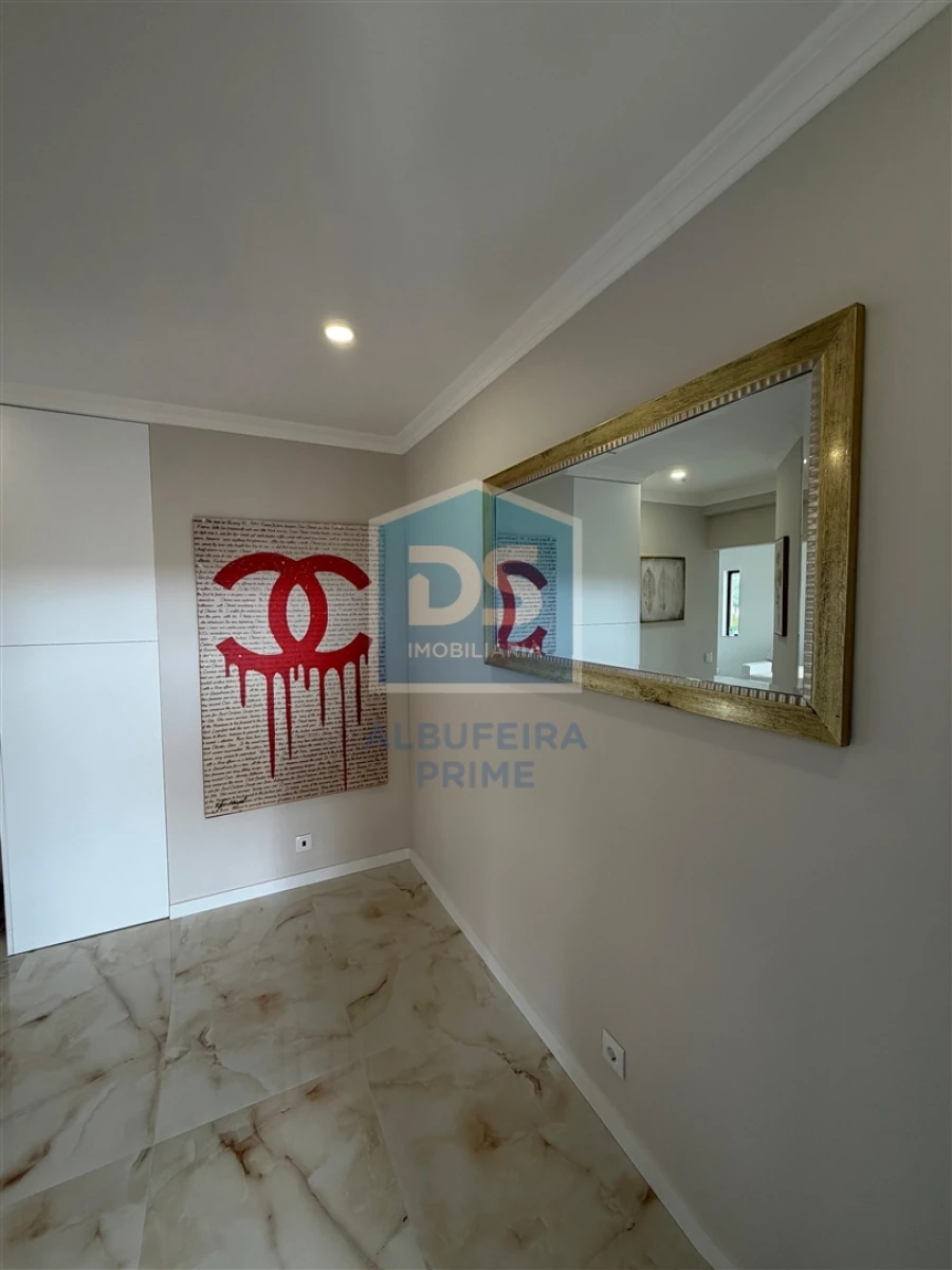 Apartamento T2 para Venda em Albufeira e Olhos de Água Foto 19