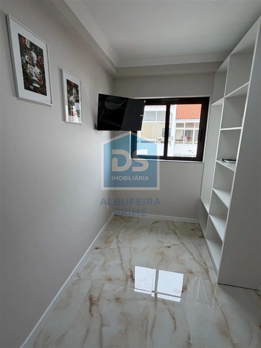 Apartamento T2 para Venda em Albufeira e Olhos de Água Foto 31