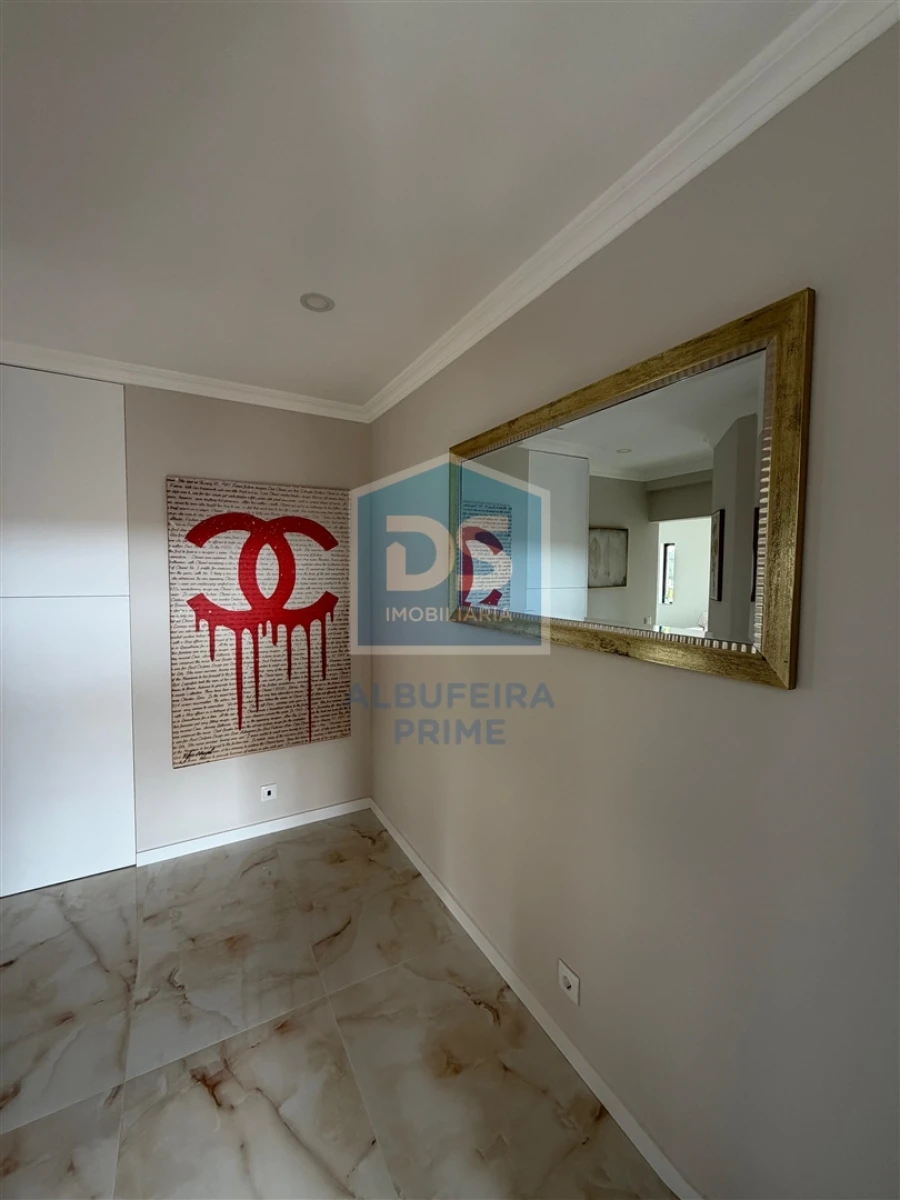 Apartamento T2 para Venda em Albufeira e Olhos de Água Foto 22
