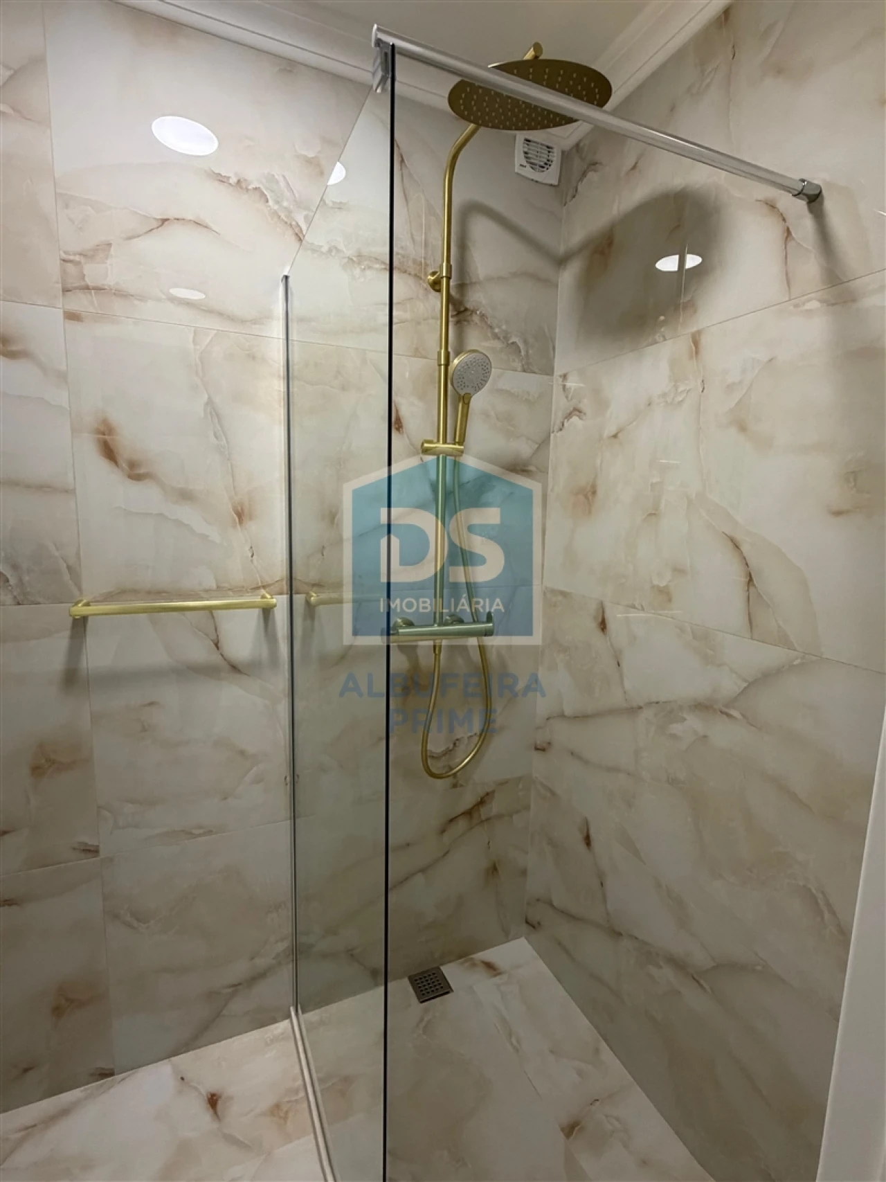 Apartamento T2 para Venda em Albufeira e Olhos de Água Foto 34