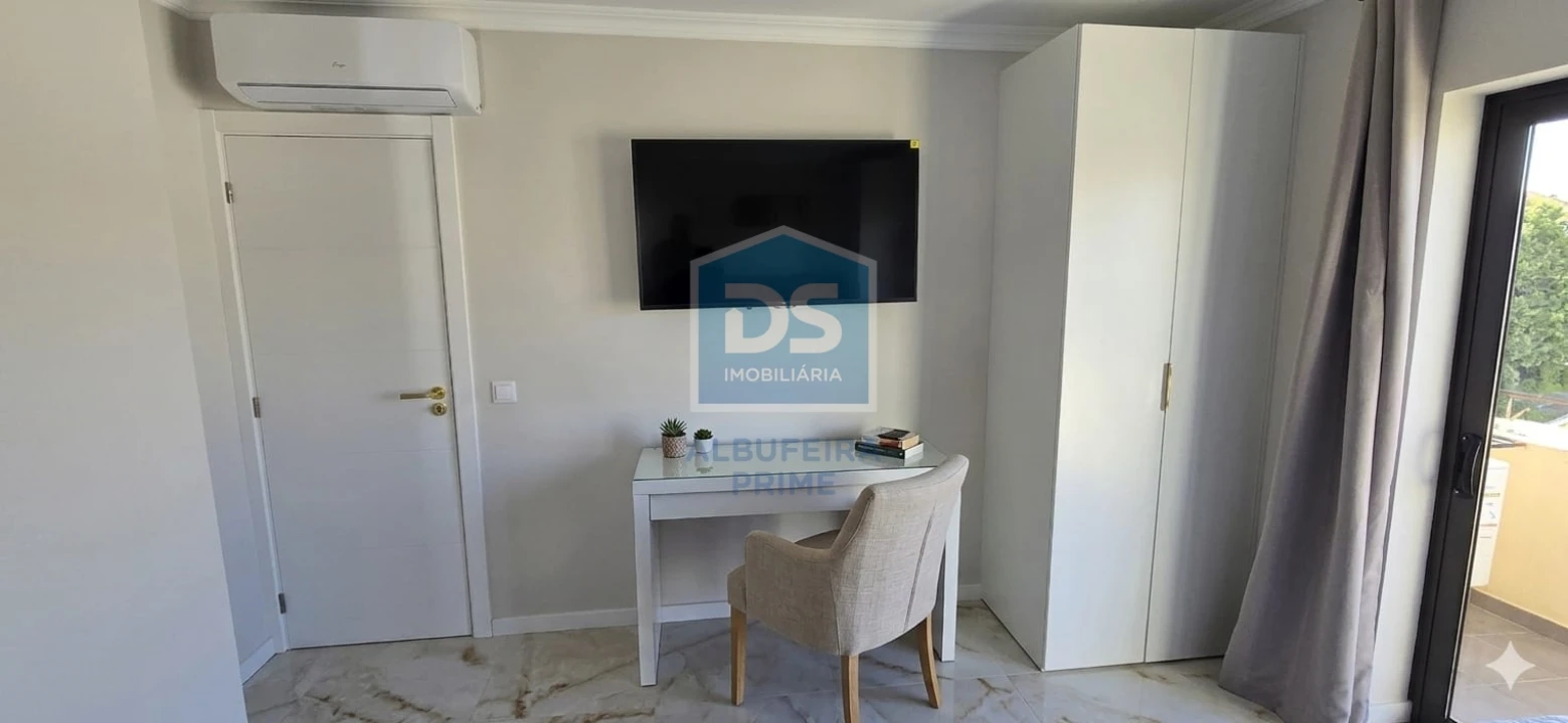 Apartamento T2 para Venda em Albufeira e Olhos de Água Foto 14