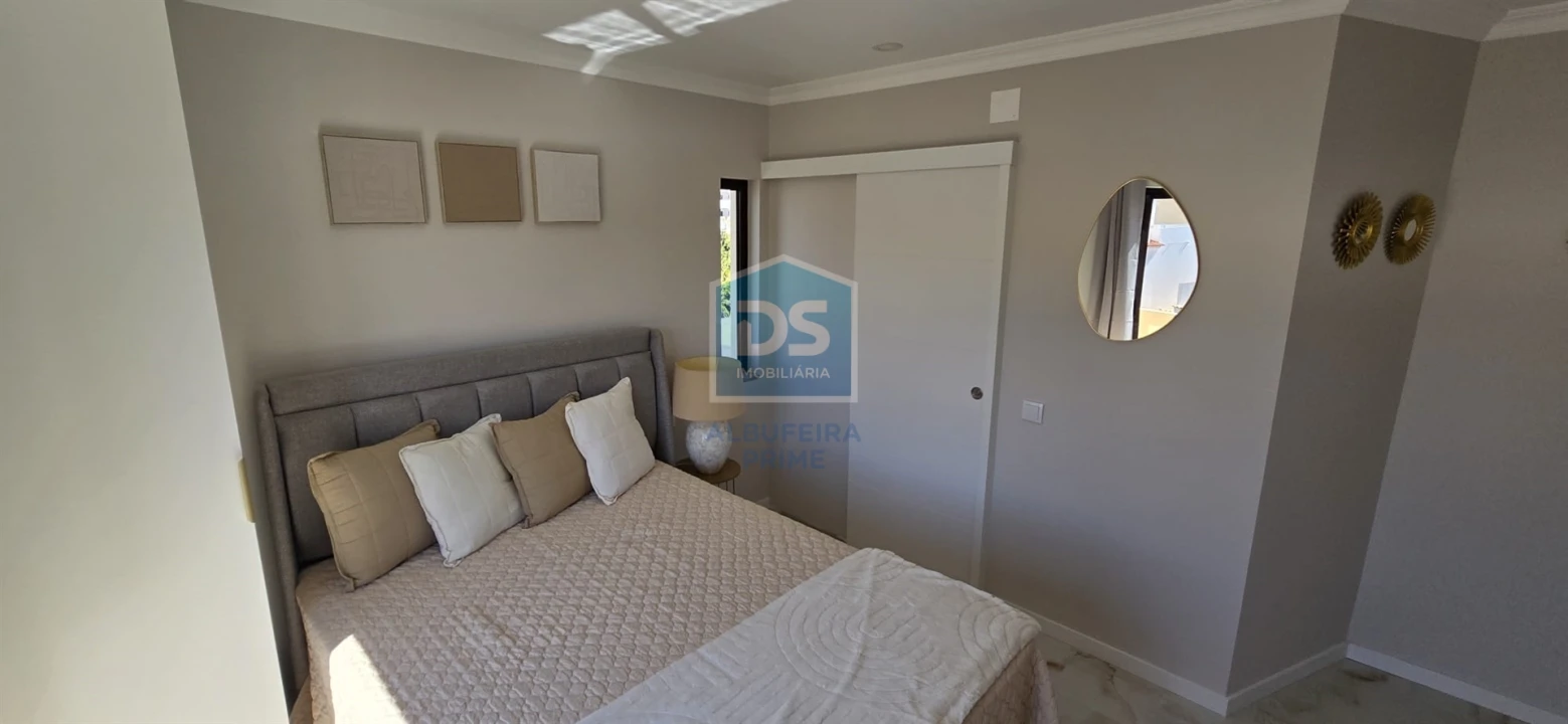 Apartamento T2 para Venda em Albufeira e Olhos de Água Foto 11