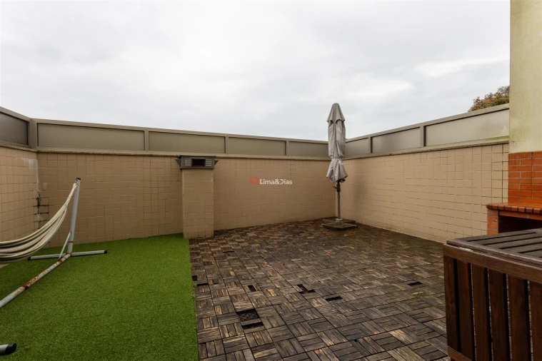 Moradia T3 para Venda em Gulpilhares e Valadares Foto 10